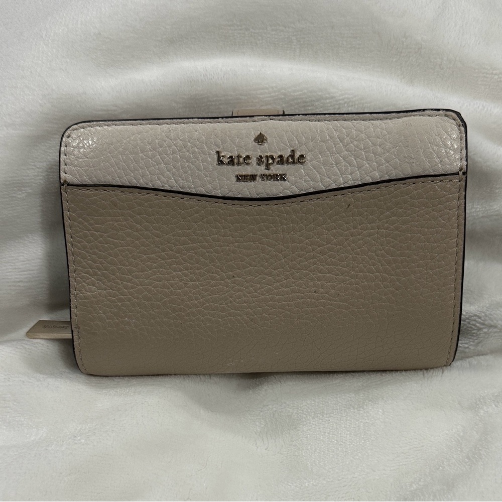 Kate Spade Tan and Cream Wallet